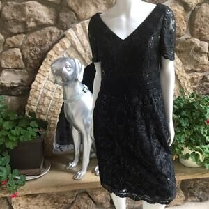 NEW Jasmine B Embroidered Sequin V-Neck Short Sleeve Bridal Dress Size 10